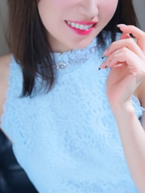 羽崎　玲加の画像1：TRIPLE CROWN(銀座・汐留高級デリヘル)