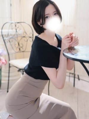 篠崎　麻由美：TRIPLE CROWN(銀座・汐留高級デリヘル)