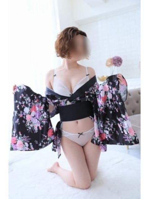 きょうこ4：涼泉(名古屋高級デリヘル)