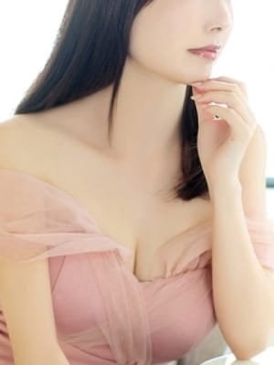 秋山　広花：麗奈 NAGOYA(名古屋高級デリヘル)