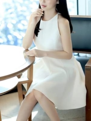 秋山　広花：麗奈 NAGOYA(名古屋高級デリヘル)